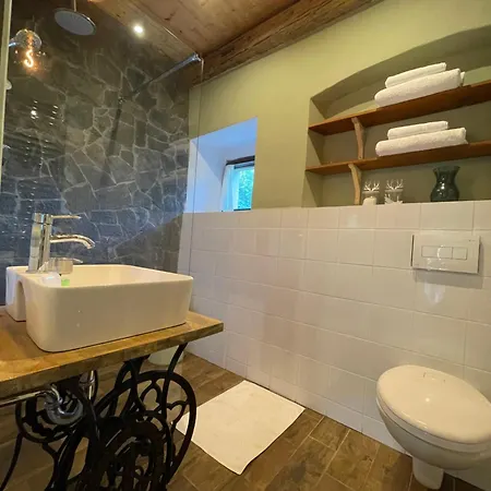 Holiday home U Filu Loveckovice